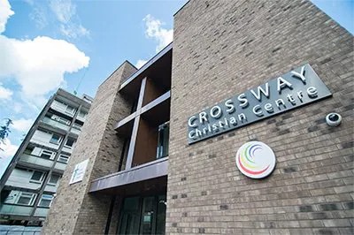 Crossway基督教中心用利来国际老牌将人们聚集在一起